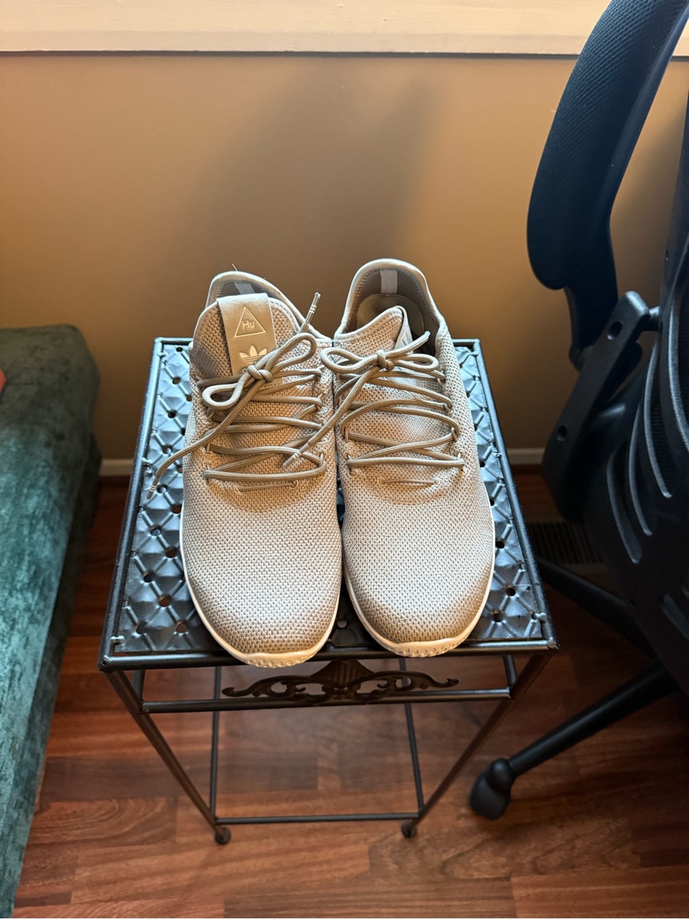 Adidas Pharrell x Tennis Hu - Linen Green